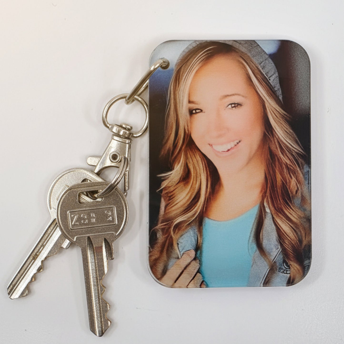 Otzzy MemoryKey Custom Photo Keychain